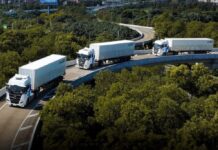 China lanza la producción masiva de camiones robots