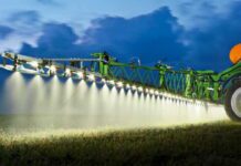 Las pulverizadoras ya “ven” de noche con tecnología argentina