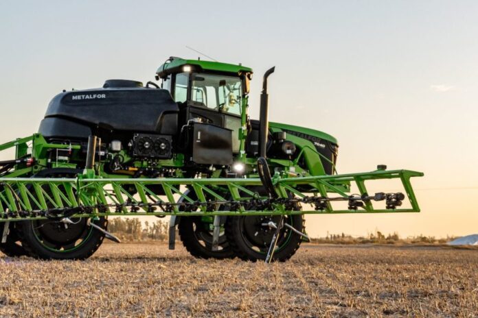 Pulverizadora-Metalfor-7040-PRO-04-1024x683