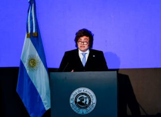 Milei anunció rebajas de retenciones al trigo y cebada y prometió una reducción para la soja en 2027