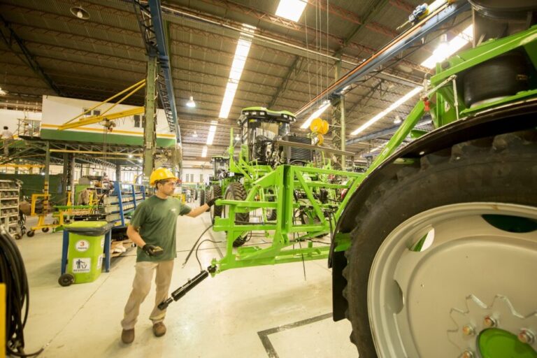 Metalfor encara una drástica reducción de su estructura