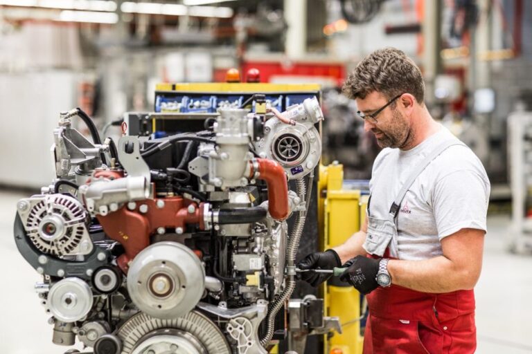 ¿Por qué los grandes fabricantes de maquinaria están redefiniendo sus negocios?